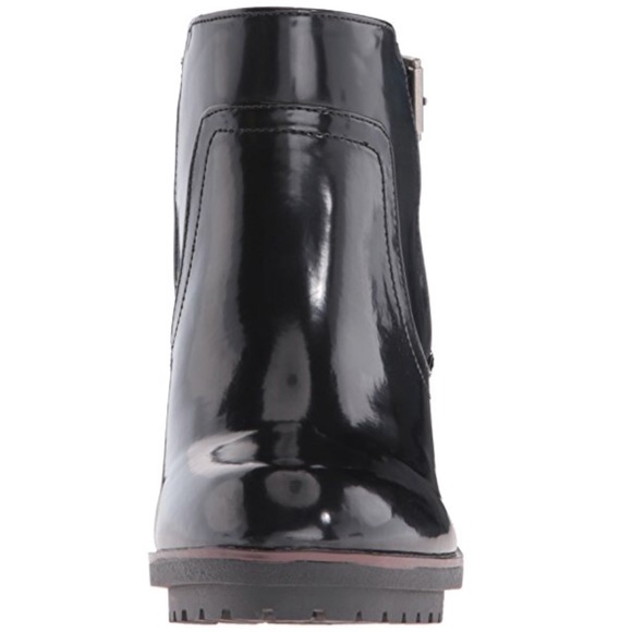 NIB Black Boxed In Rugged Sole Ankle Boots - Picture 5 of 7